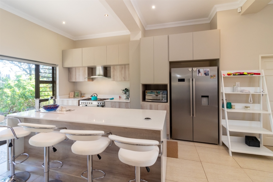 6 Bedroom Property for Sale in West Bank Eastern Cape